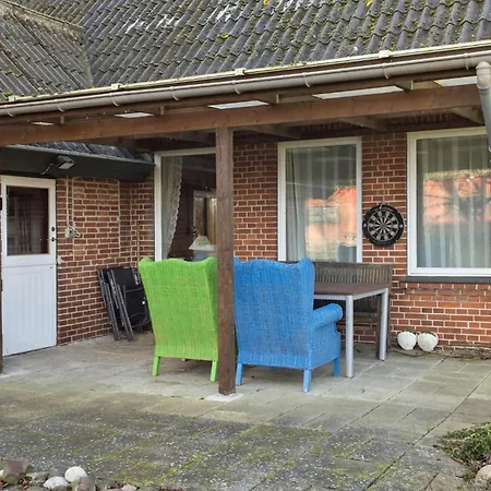 4 Bedroom Awesome In Holiday home Humble